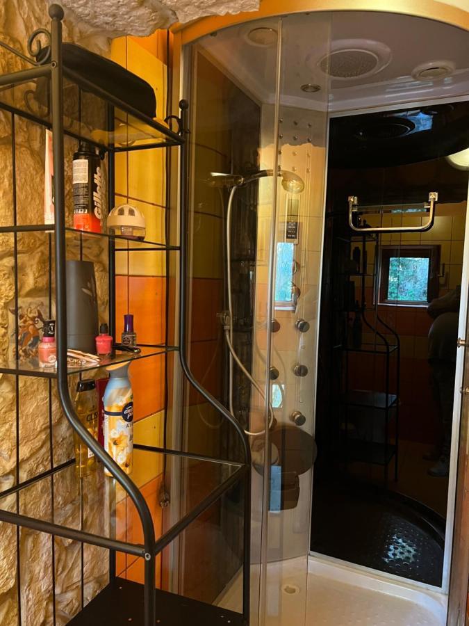 Bianka Hostel & Car Rent Budapest Bagian luar foto