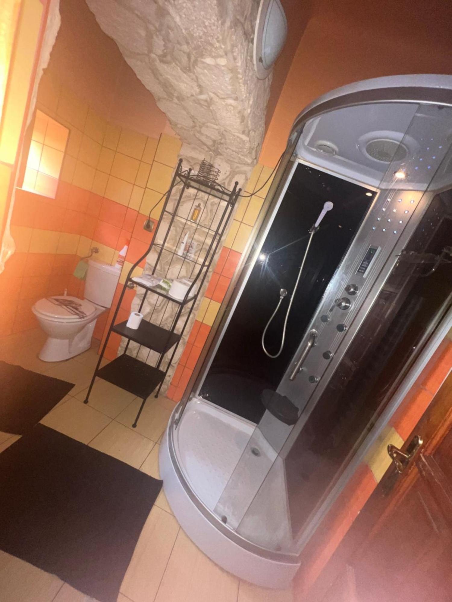 Bianka Hostel & Car Rent Budapest Bagian luar foto